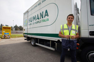 Rccolta indumenti usati Humana Italia