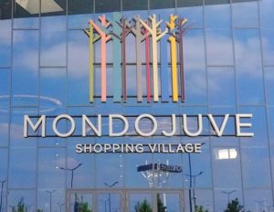 Mondojuve Shopping Village